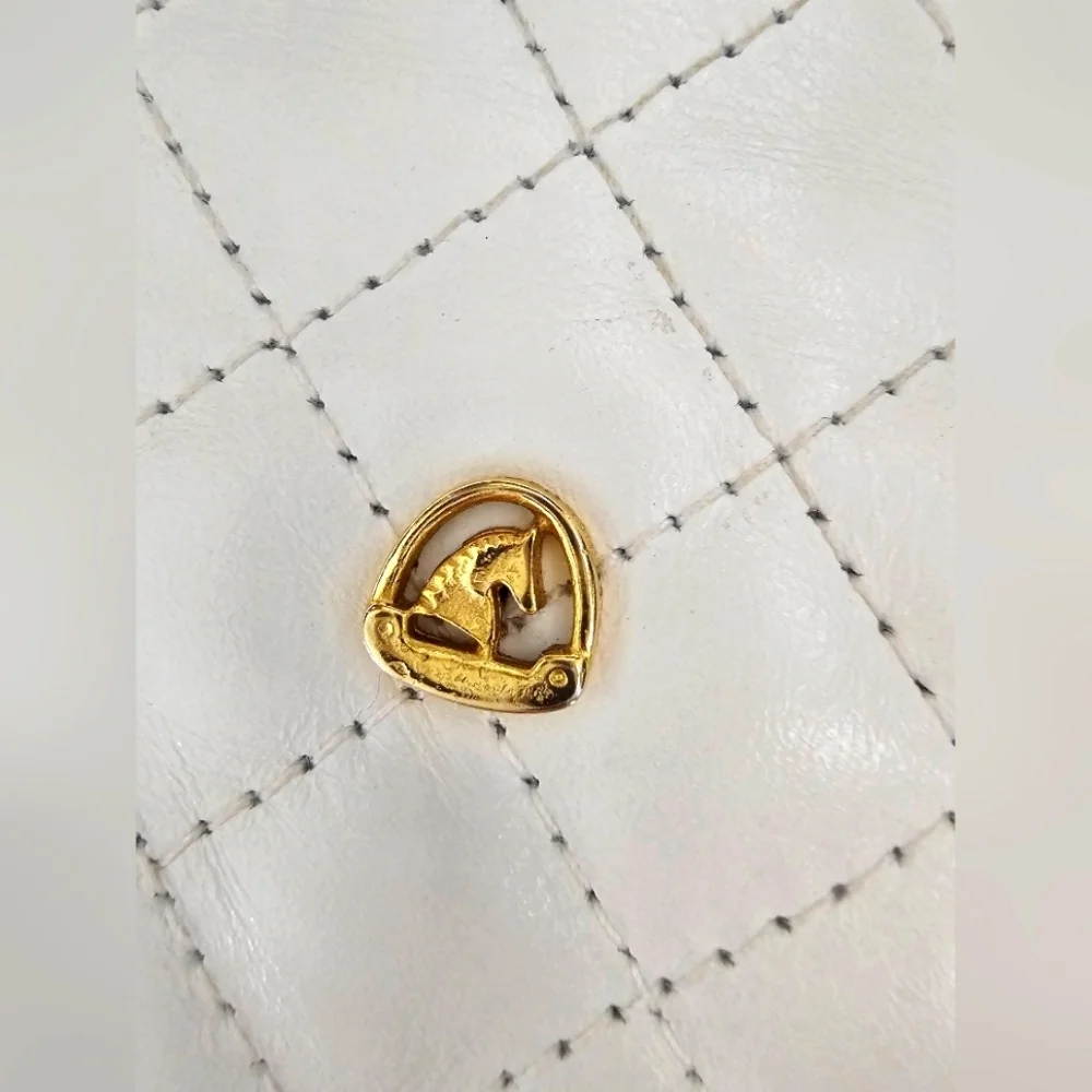 Koret vintage quilted crossbody bag